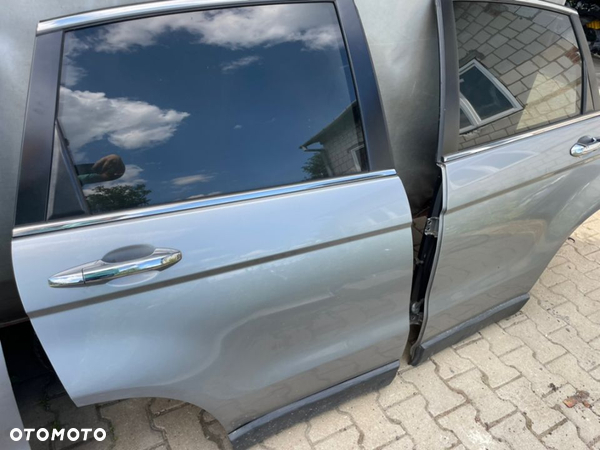 Honda Cr-V III drzwi NH 711M