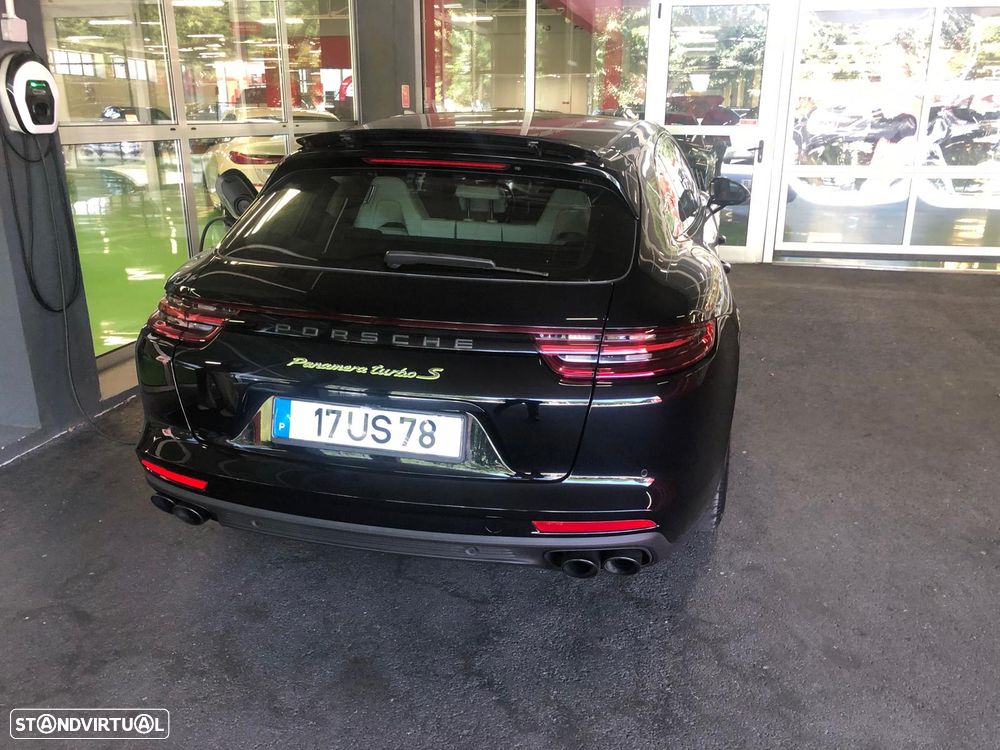 Porsche Panamera Sport Turismo Turbo S E-Hybrid - 3