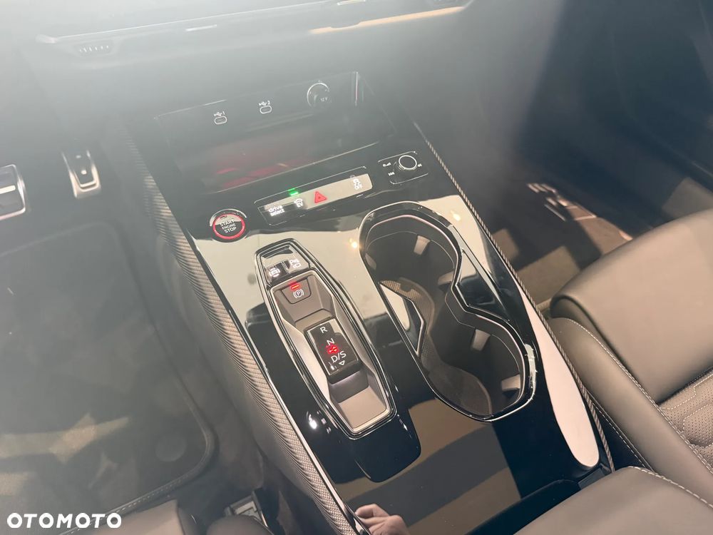 Audi RS5 Avant e-Hybrid 470kW Tiptronic - 28