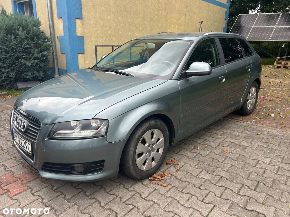 Audi A3 Sportback - 1