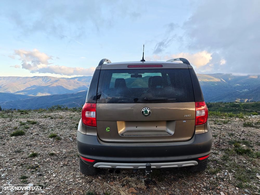 Skoda Yeti 2.0 TDI 4x4 Elegance PLUS EDITION - 7