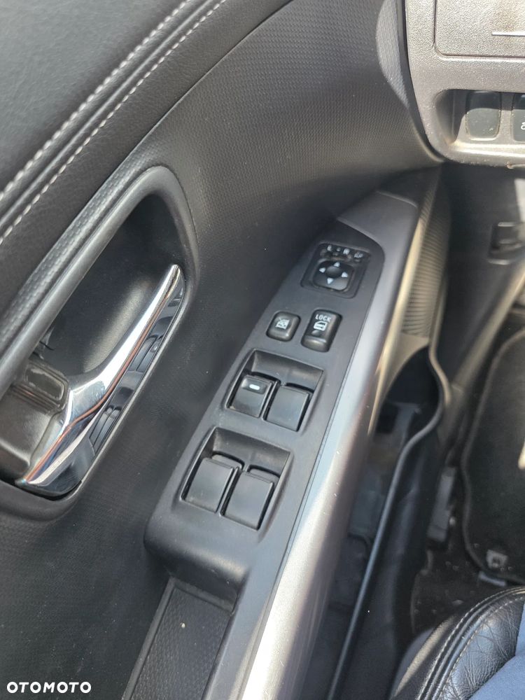 Citroën C-Crosser 2.2 HDi Exclusive DCS - 25
