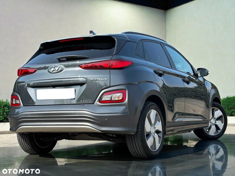 Hyundai Kona 39kWh Style - 16
