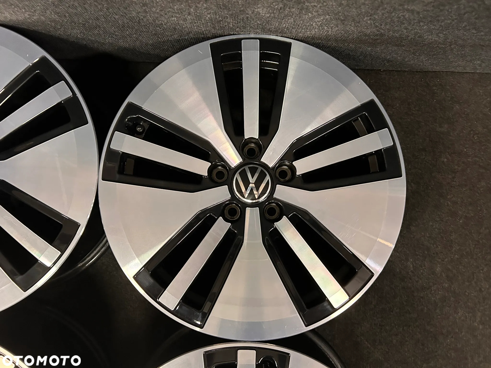 Alufelgi VW Passat B8 GTE, B7, Tiguan, Sharan, T-Roc 17 cali 5x112 4szt. ładne! - 8