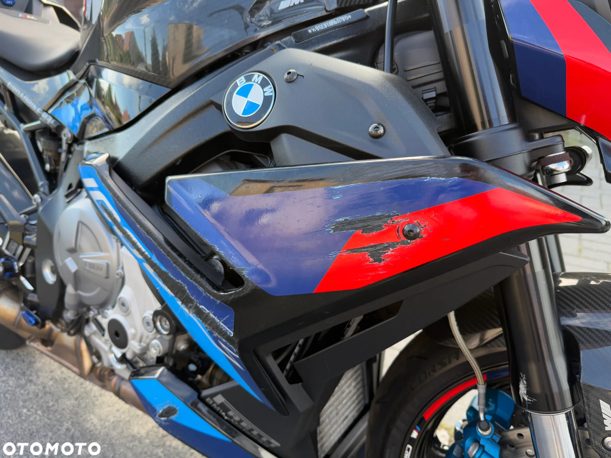 BMW S - 27