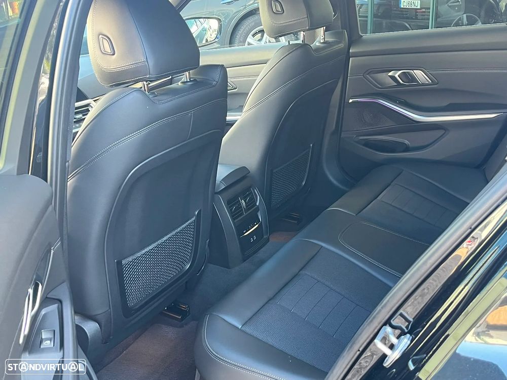 BMW 320 e Corporate Edition Auto - 37
