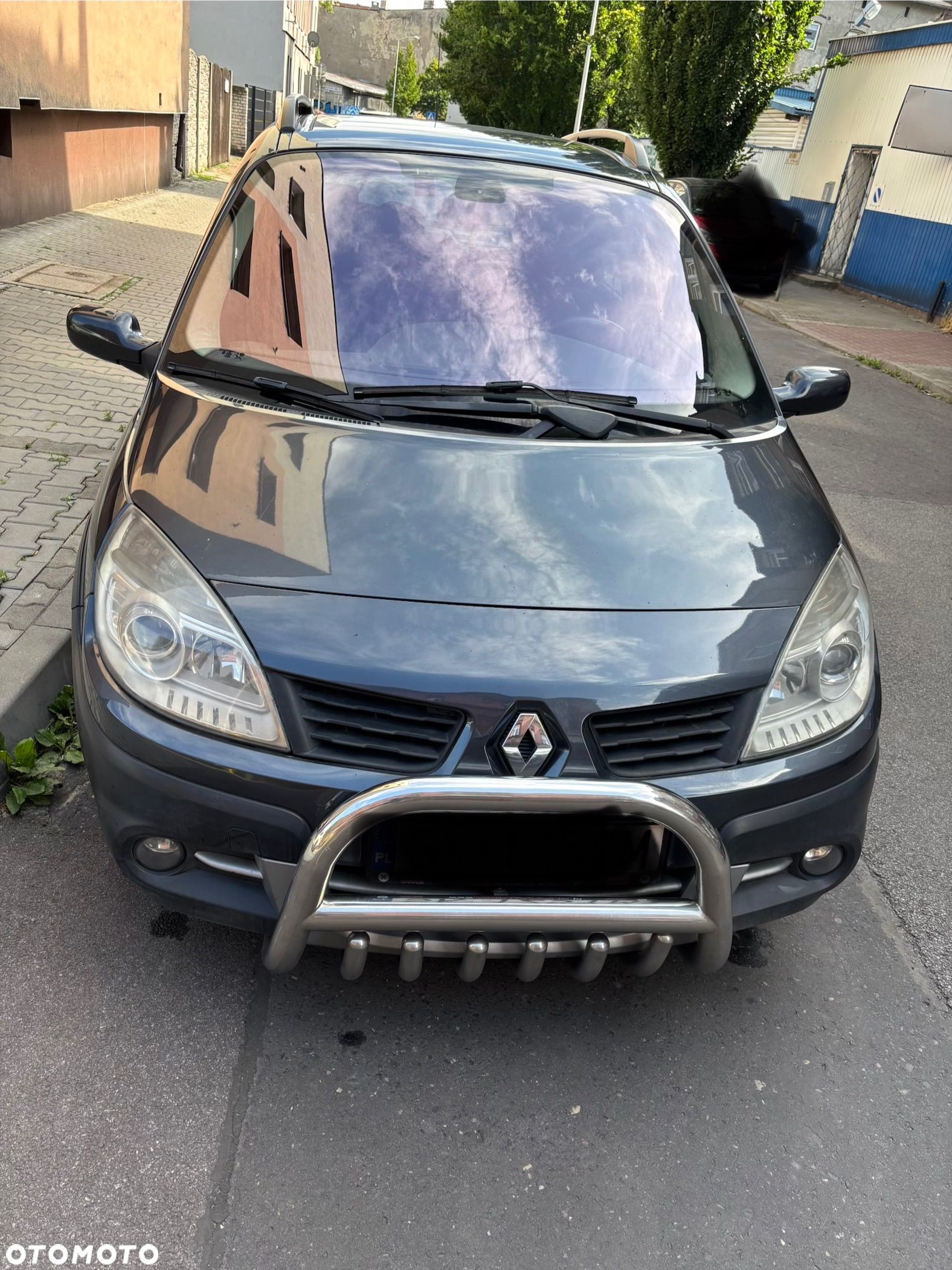 Renault Scenic - 1