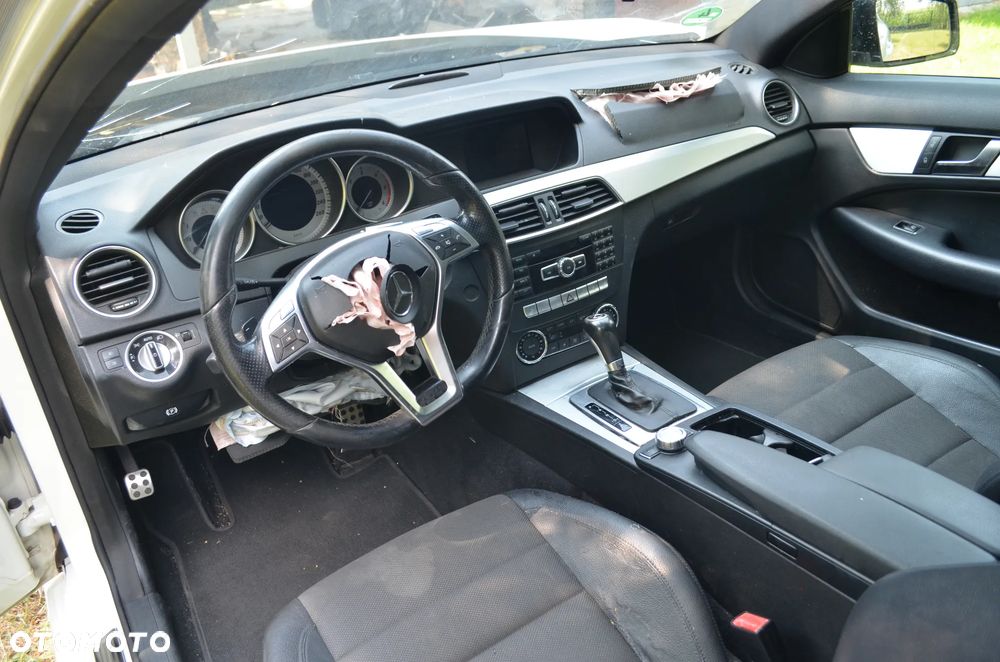 Mercedes-Benz Klasa C 220 CDI DPF (BlueEFFICIENCY) 7G-TRONIC - 9