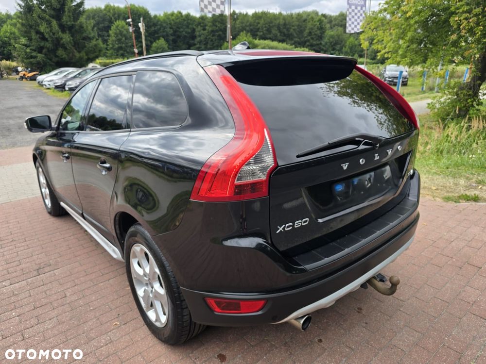 Volvo XC 60 DRIVe Momentum - 4