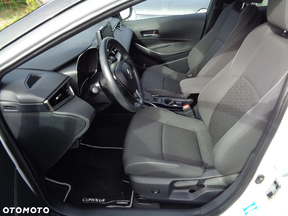 Toyota Corolla - 12