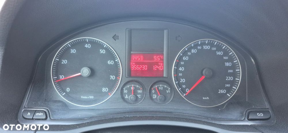 Volkswagen Golf 1.6 Comfortline - 11