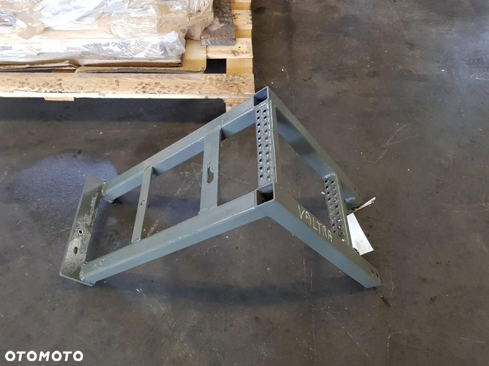 MOCOWANIE TRAKTOR VALTRA S 262 - 1