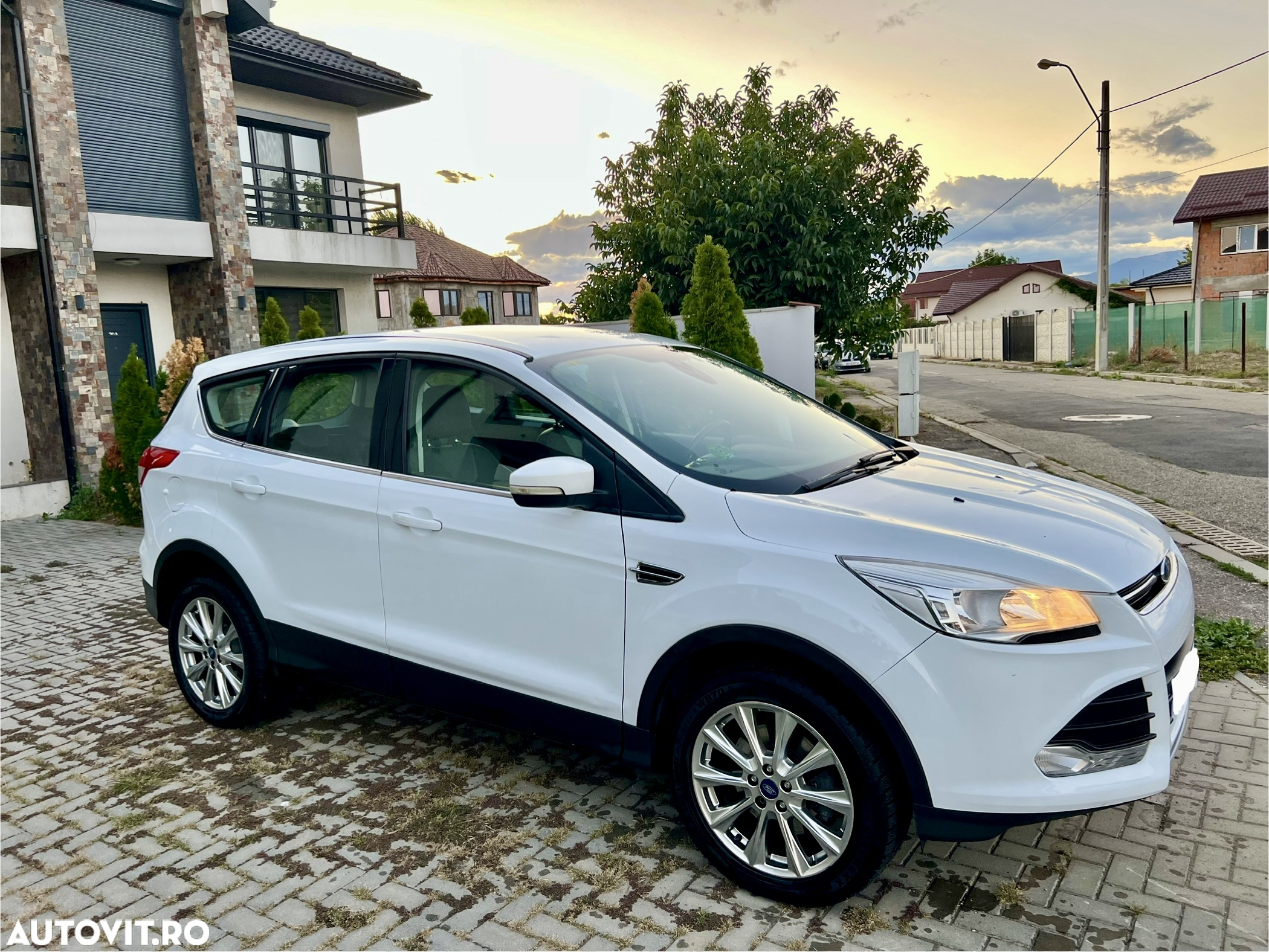 Ford Kuga 2.0 TDCi 4x4 Titanium - 11