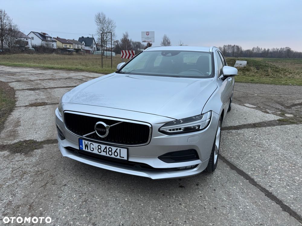Volvo V90 D4 Momentum - 2