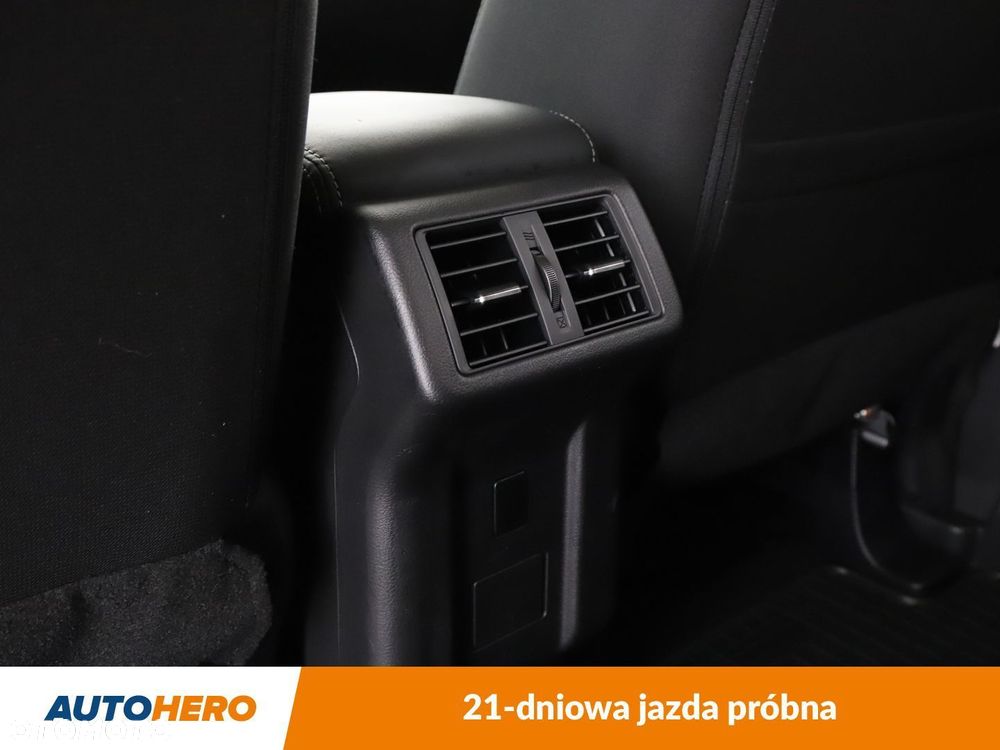 Mitsubishi Outlander - 33