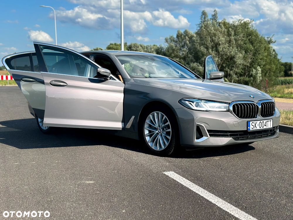 BMW Seria 5 530i xDrive mHEV Luxury Line - 17