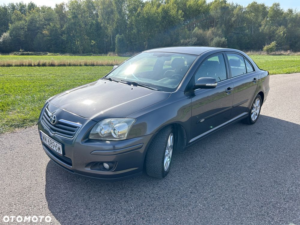 Toyota Avensis 2.0 VVT-i High - 4