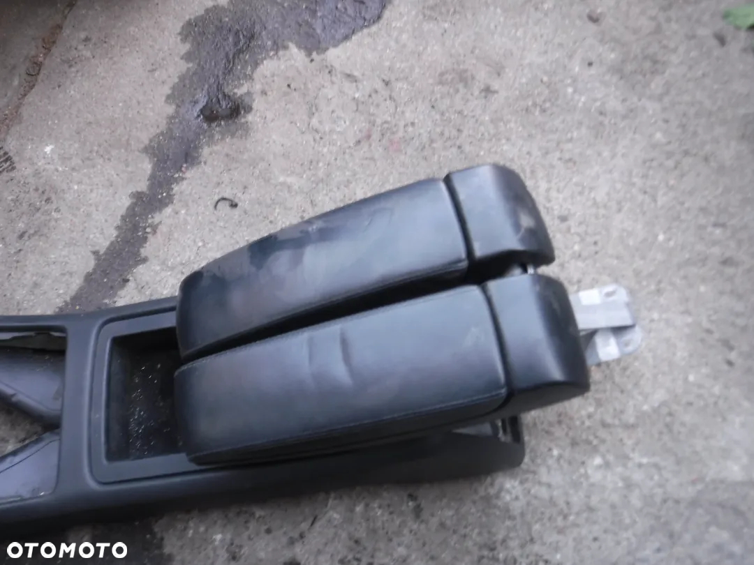 Audi A8 D3 Lift podlokietnik tunel skora - 2