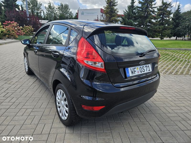 Ford Fiesta 1.25 Ambiente - 13