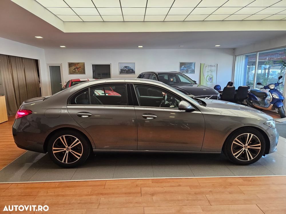 Mercedes-Benz C 220 d 4Matic 9G-TRONIC - 4