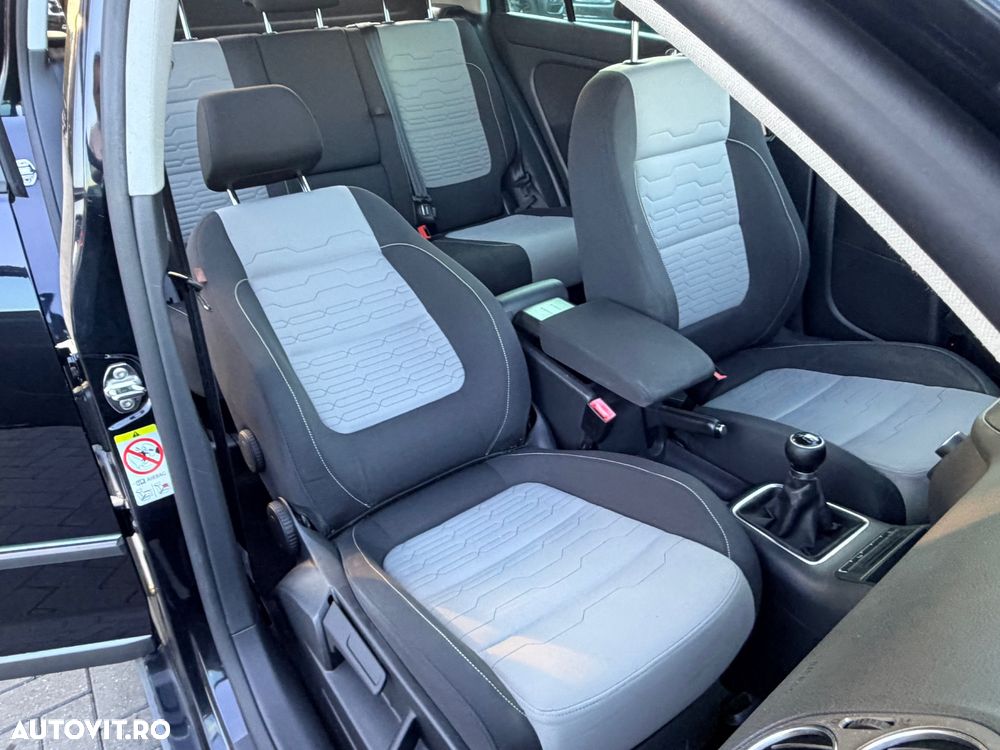 Volkswagen Golf Plus 1.6 TDI DPF Style - 9