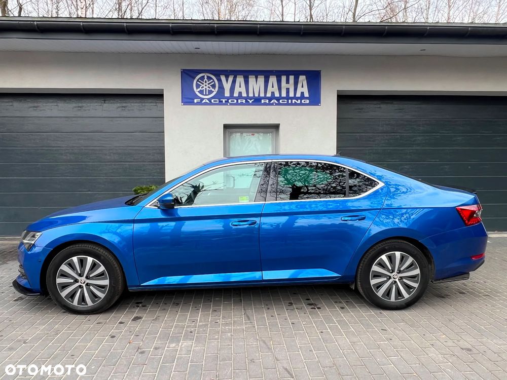 Skoda Superb 2.0 TDI SCR Style DSG - 2