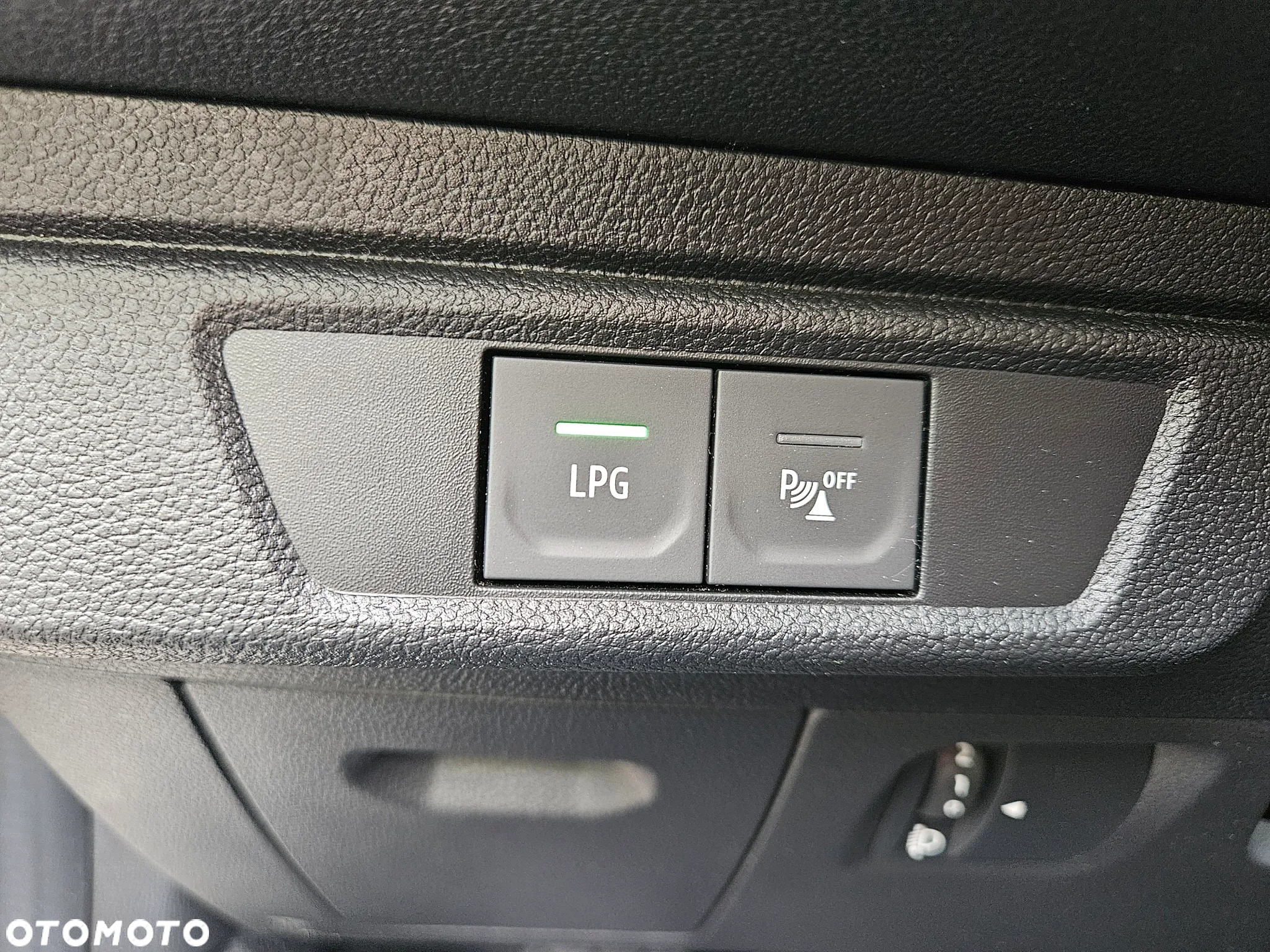 Dacia Sandero - 12