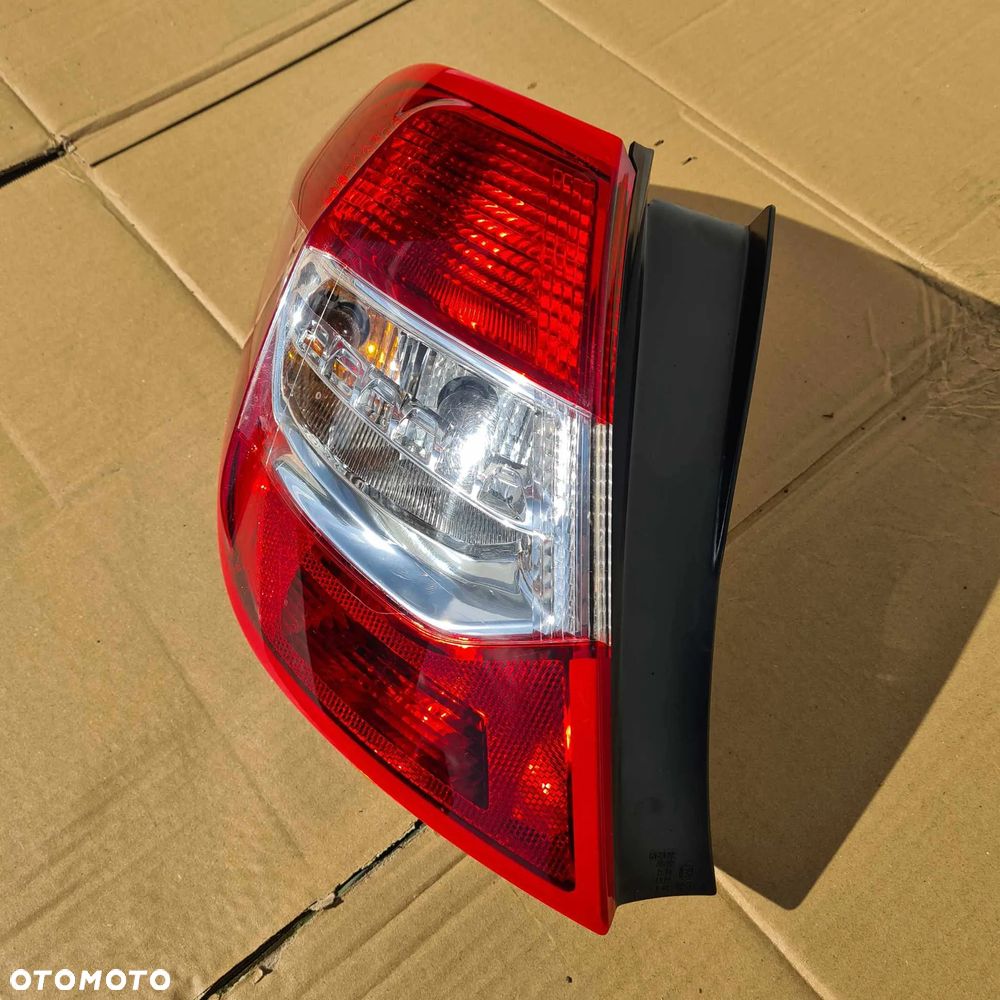 CITROEN C4 B7 II LAMPA TYLNA LEWA NAROŻNA - 3