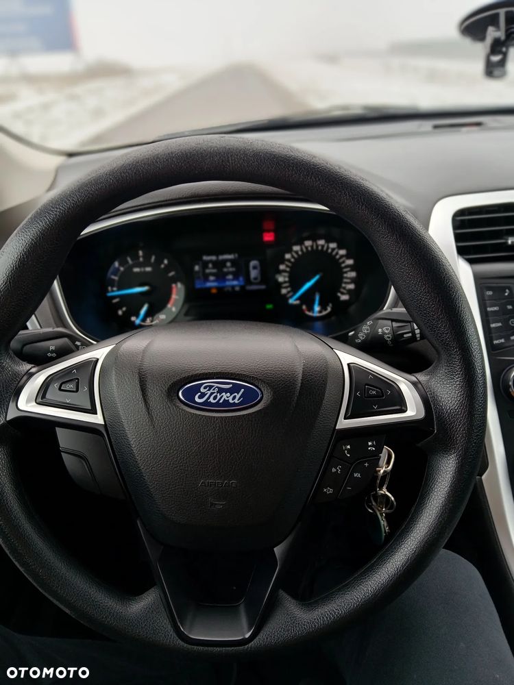 Ford Mondeo 2.0 TDCi Trend - 16