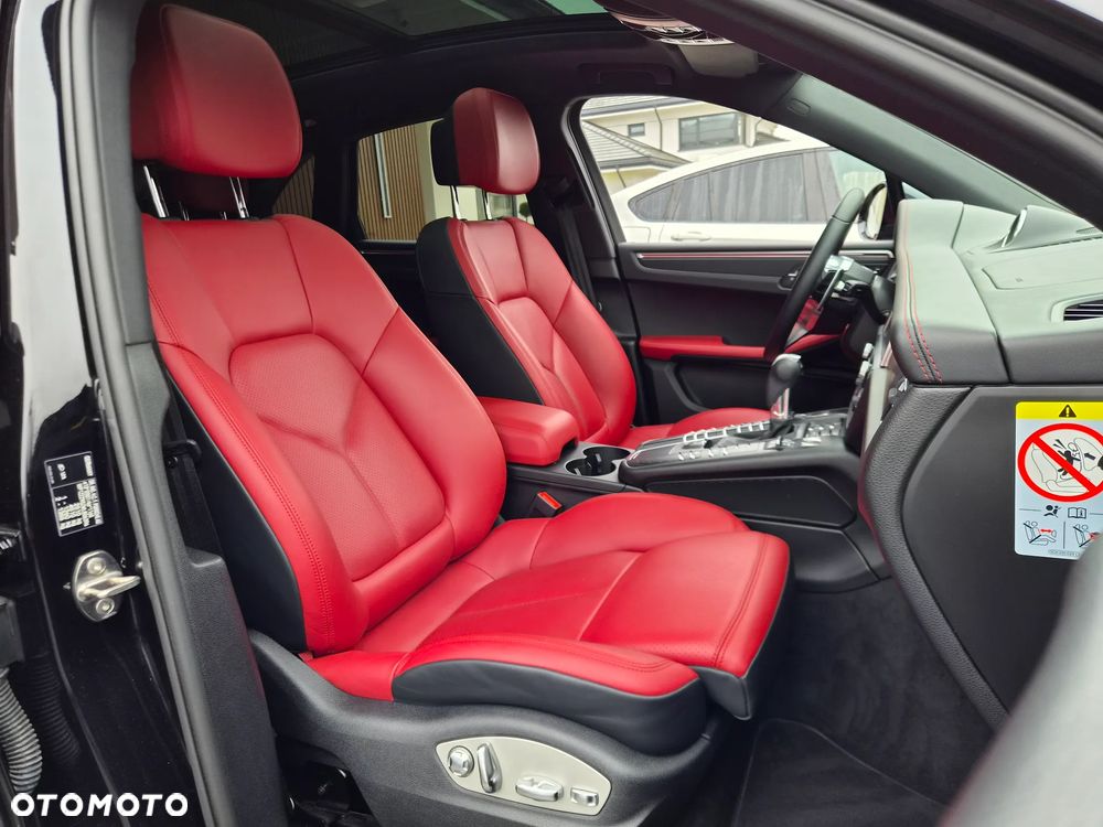 Porsche Macan Standard - 12
