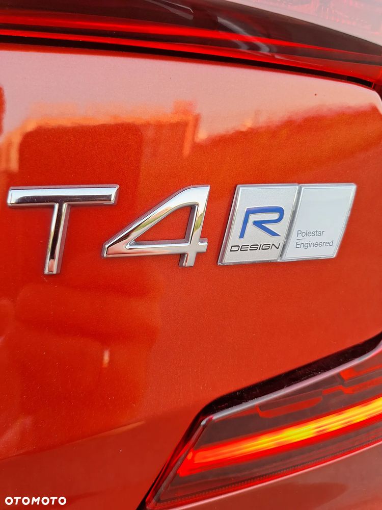 Volvo S60 T4 R-Design - 12