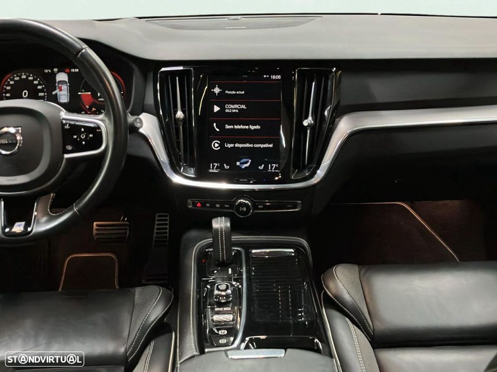 Volvo V60 2.0 T8 AWD TE R-Design - 10