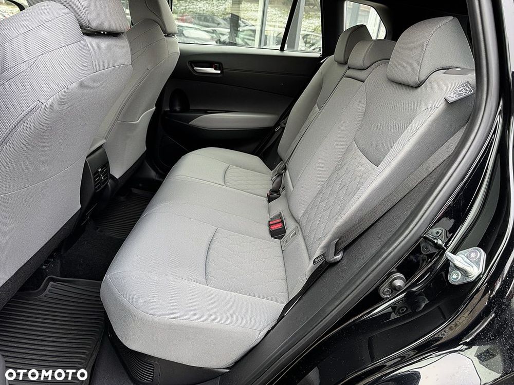 Toyota Corolla Cross - 12