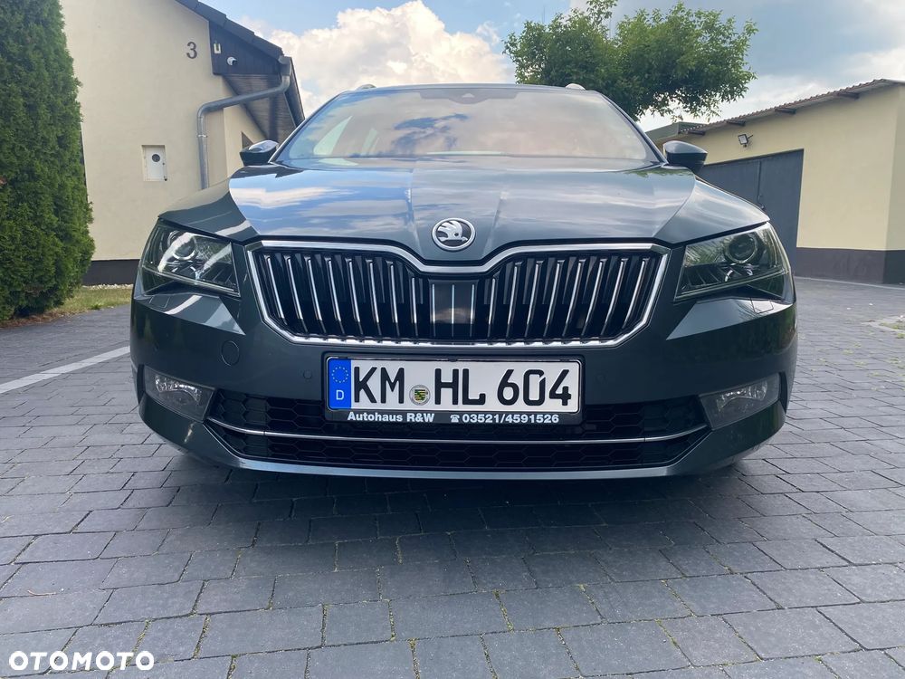 Skoda Superb 2.0 TDI L&K DSG - 2
