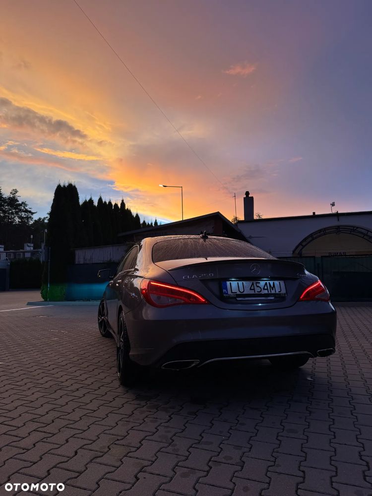 Mercedes-Benz CLA 250 4-Matic - 2