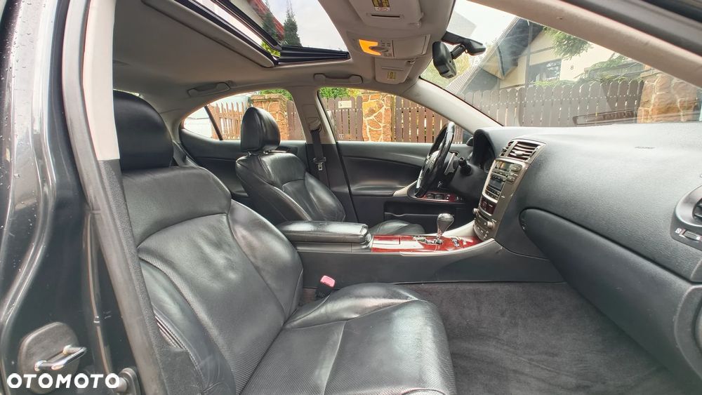Lexus IS 250 Prestige - 22