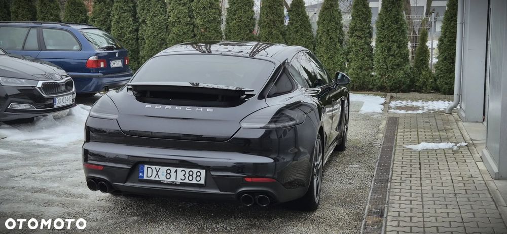 Porsche Panamera Platinum Edition - 17