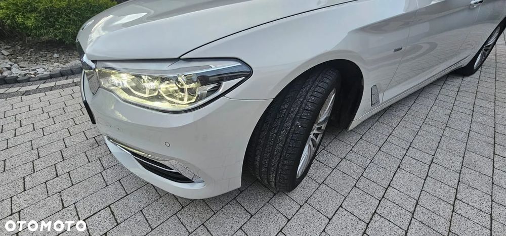 BMW Seria 5 520d Luxury Line - 4