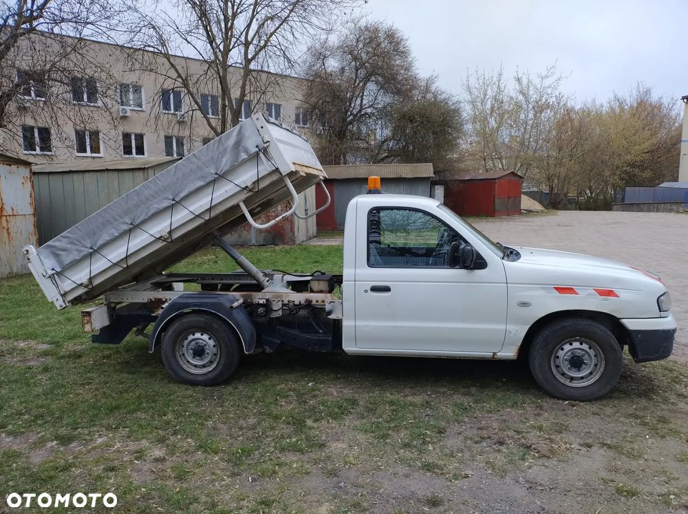 Mazda B2500 WYWROTKA - 4