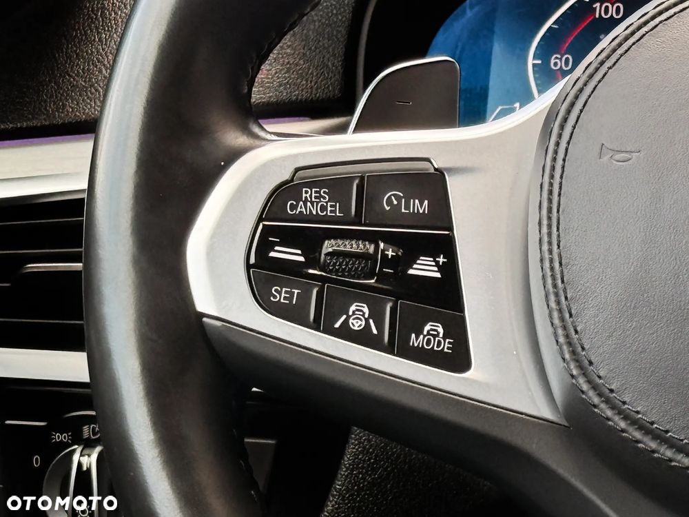 BMW Seria 5 530d xDrive M Sport Edition - 22