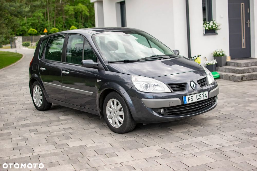 Renault Scenic - 1