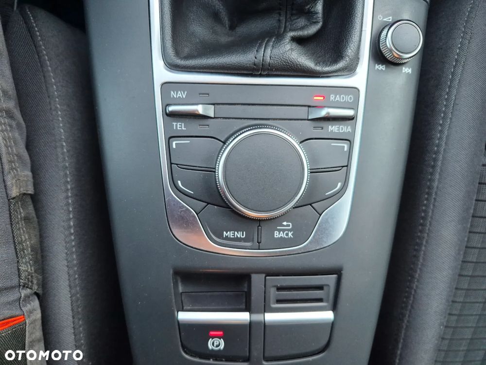 Audi A3 Sportback 1.4 TFSI S line Sportpaket - 18