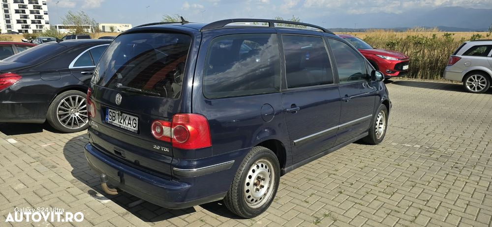 Volkswagen Sharan 2.0 TDI Comfortline - 10