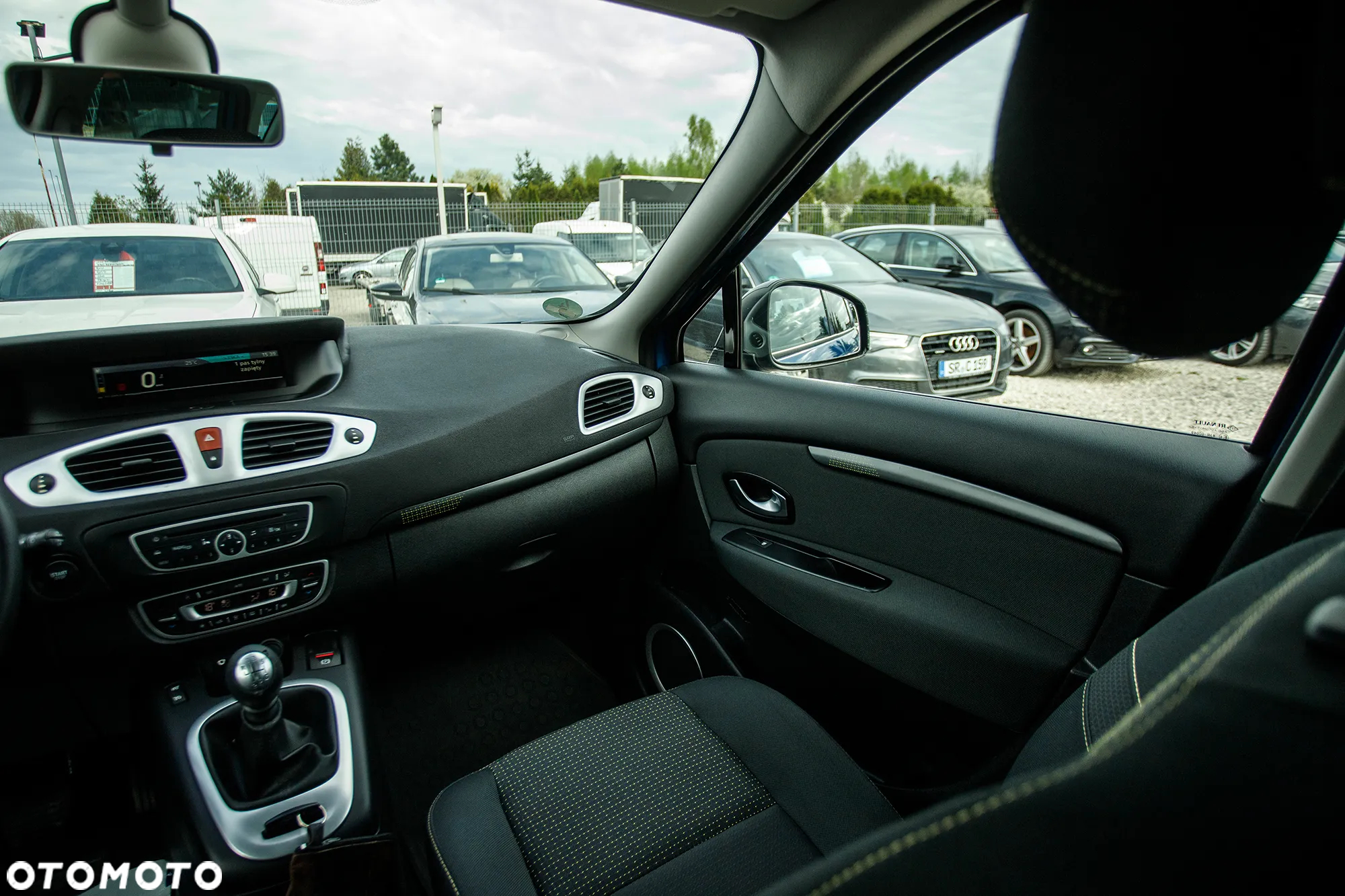 Renault Scenic TCe 130 Dynamique - 25