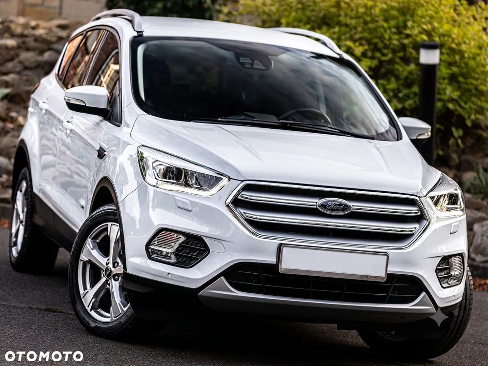 Ford Kuga 1.5 EcoBoost 4x4 Titanium - 3