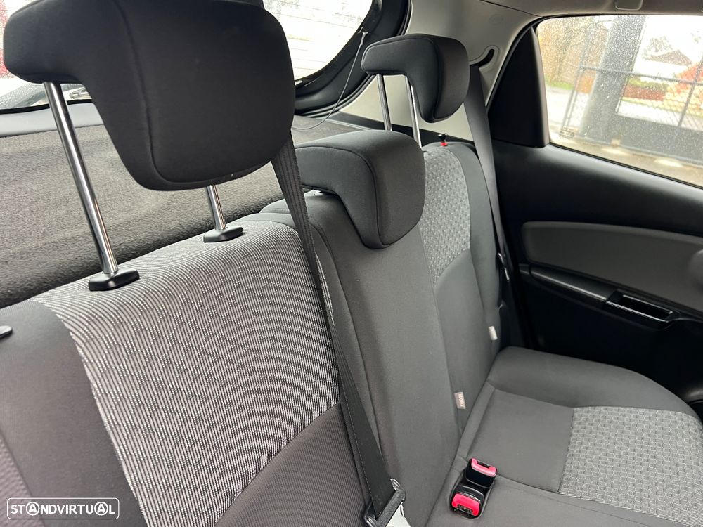 Toyota Yaris 1.0 VVT-i Comfort +PS Style +P.Techno +P.Sport - 24