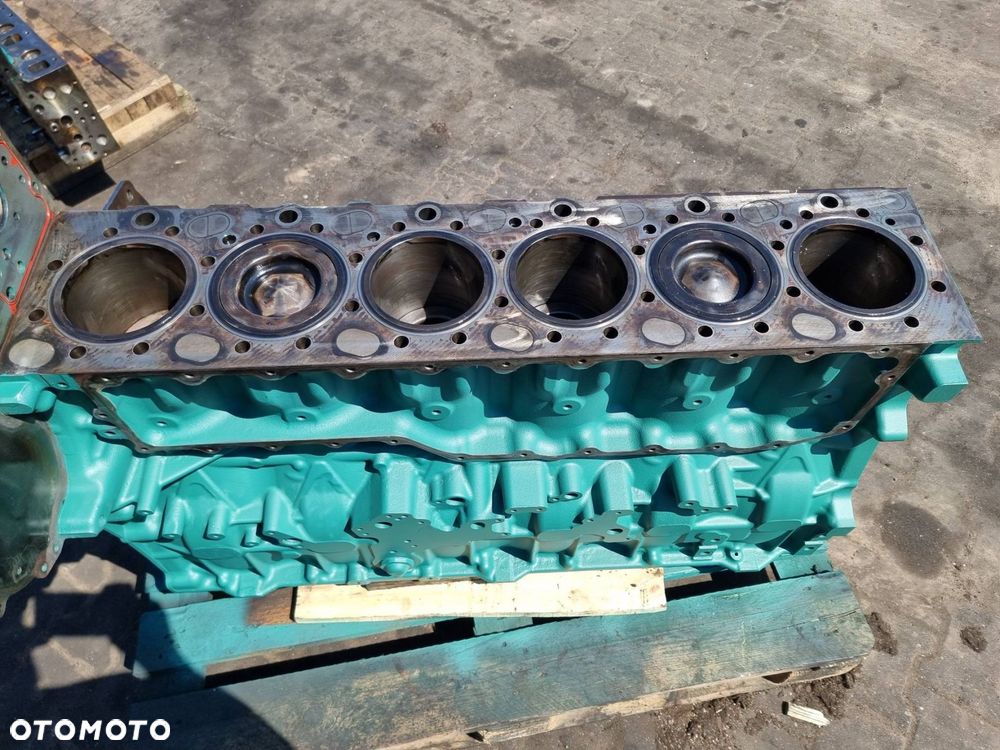 SILNIK DÓŁ WAŁ TŁOKI BLOK VOLVO FH 500 D13 2018 - 4