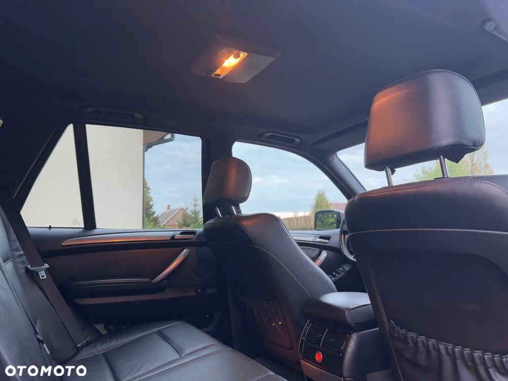 BMW X5 3.0 i - 18
