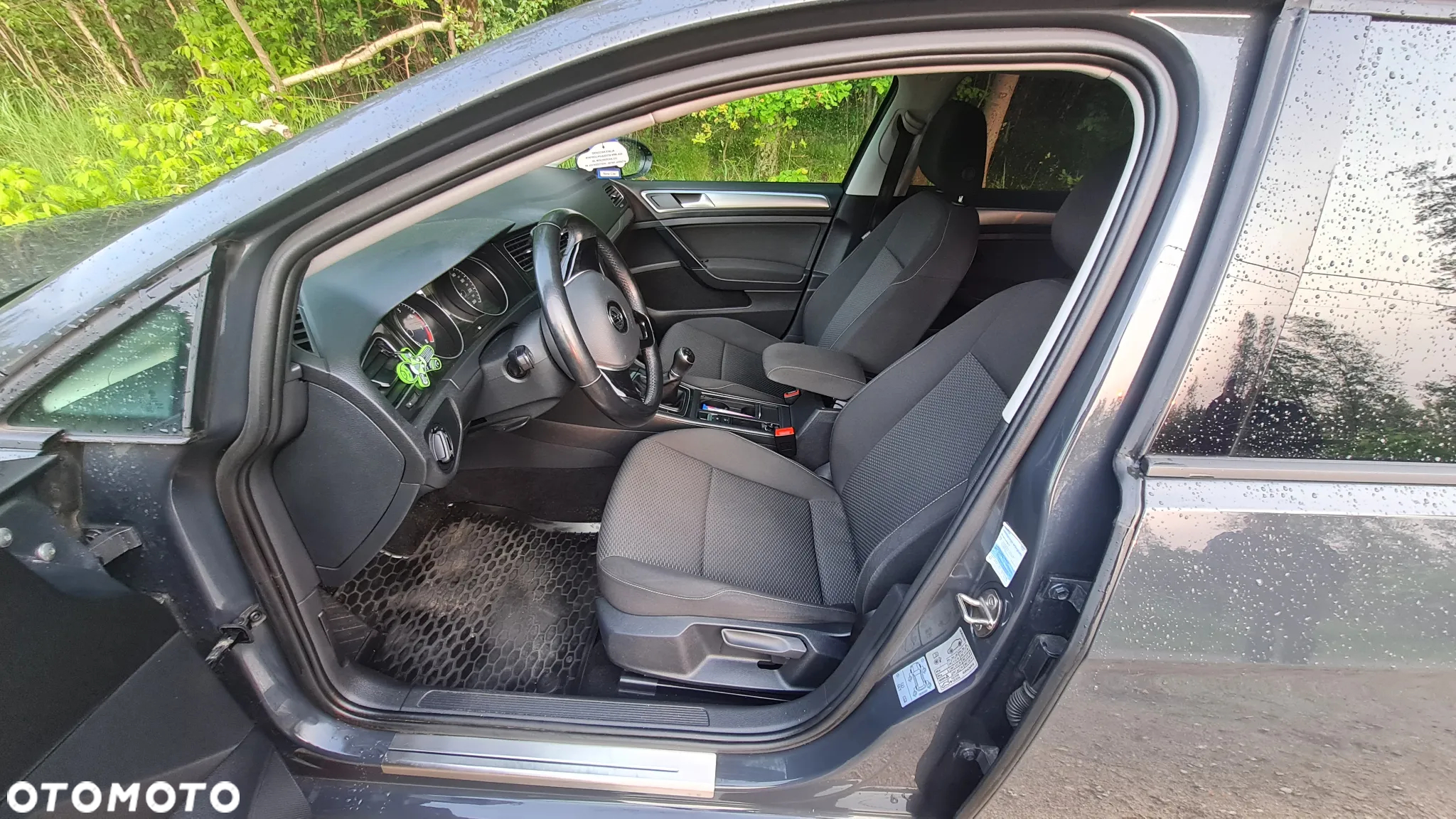 Volkswagen Golf - 9