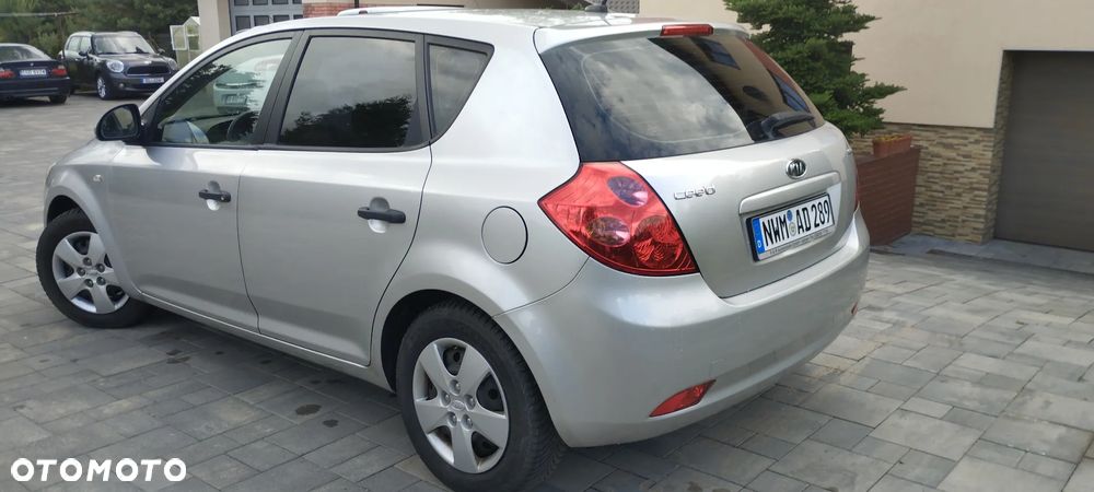 Kia Ceed 1.6 CRDi LX - 14